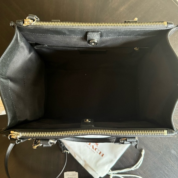 Coach Crosby Carryall Bag - Picture 11 of 12